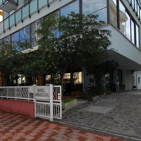 Hotel Ambasciata Чезенатико Экстерьер фото